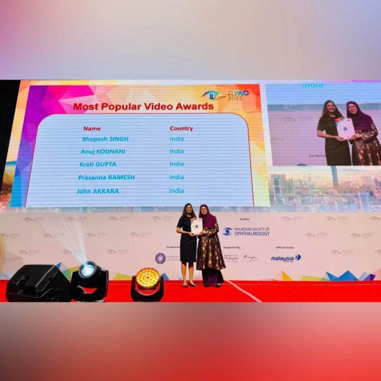 Dr. Krati Gupta receiving the Most Popular Video Award at APAO Bali, Indonesia for excellence in eye care education