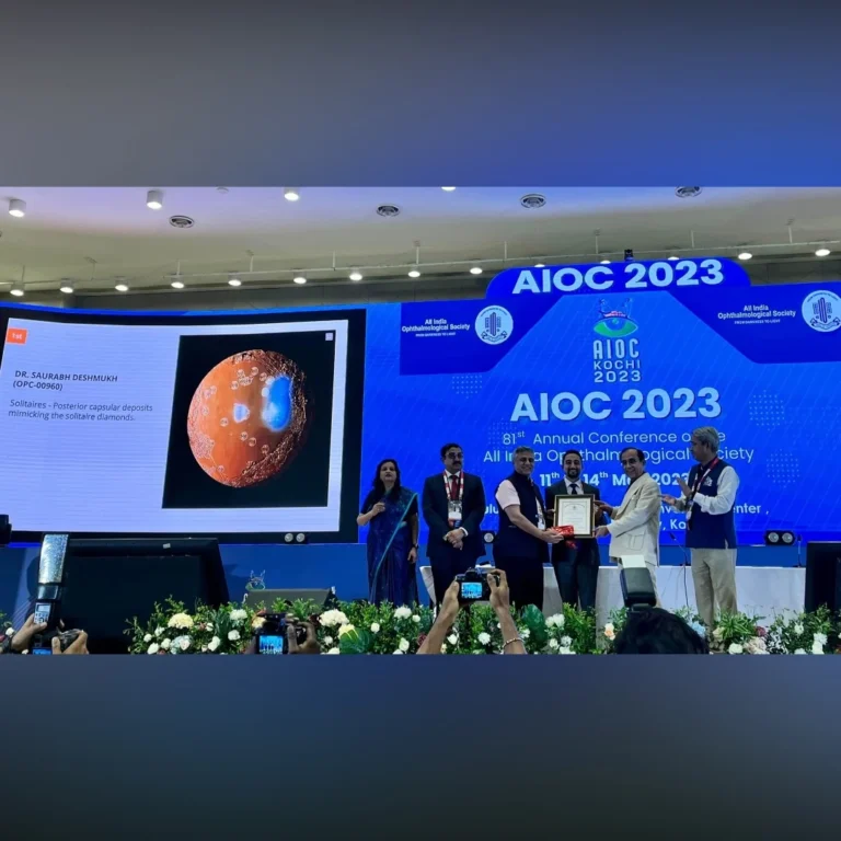 Dr. Saurabh Deshmukh winning AIOS Ophthalmic Photography Award for excellence in eye care and retinal imaging