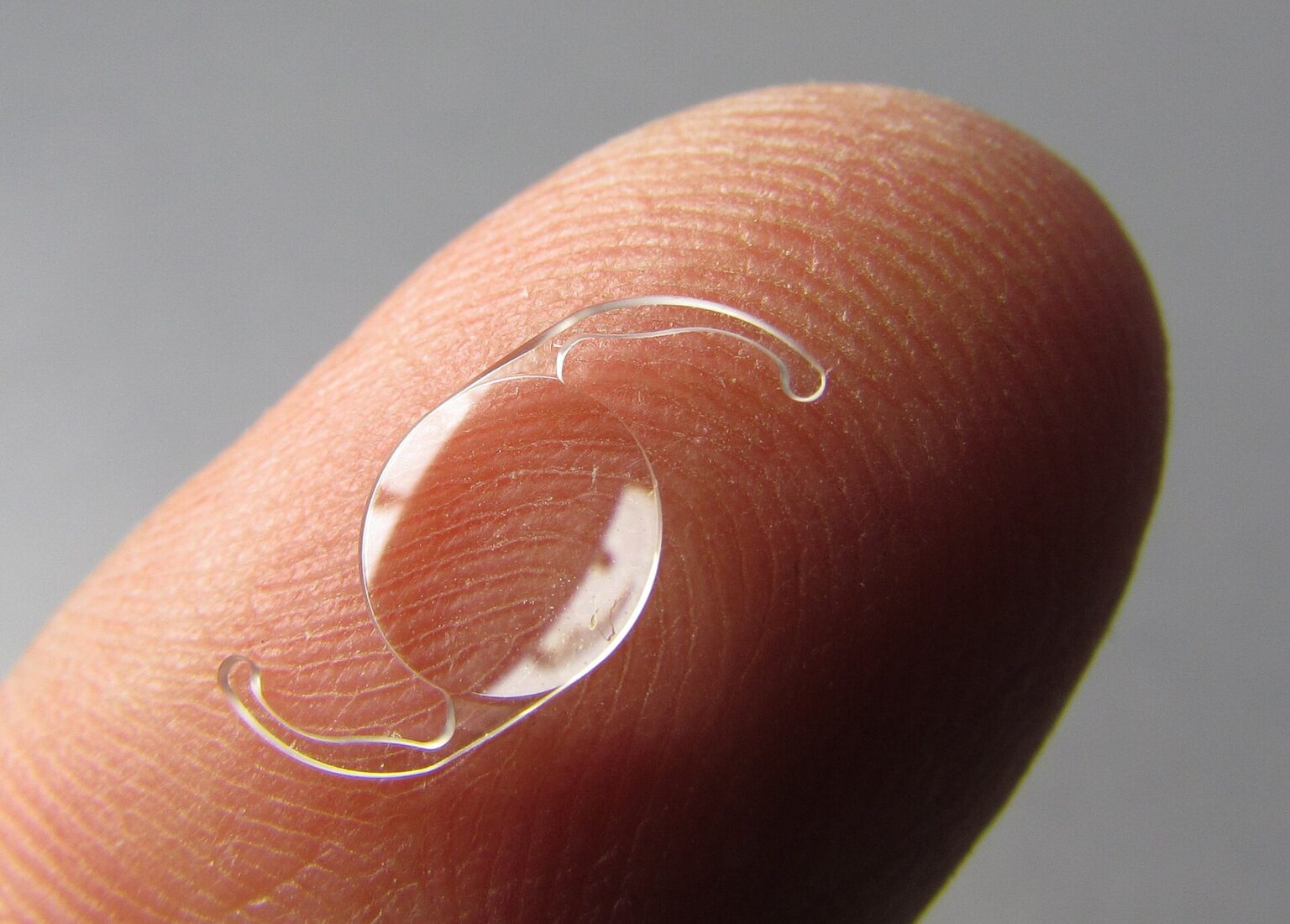 best lens after cataract surgery